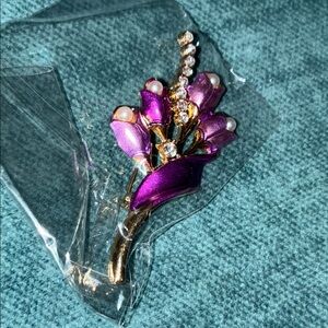 Elegant Purple and Gold Floral Brooch